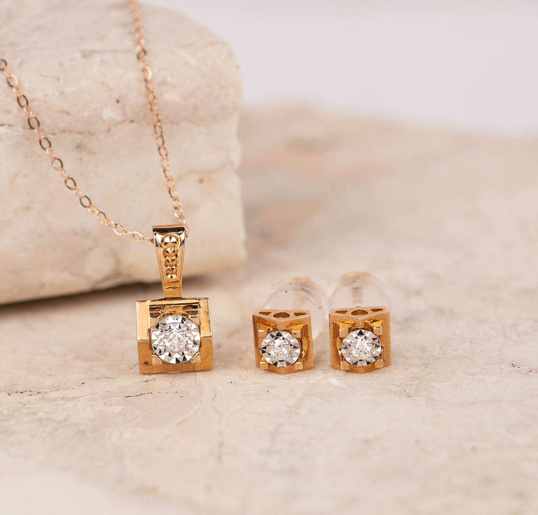 .05 CTW Diamond Necklace & Earrings 18k Rose Gold JS107R