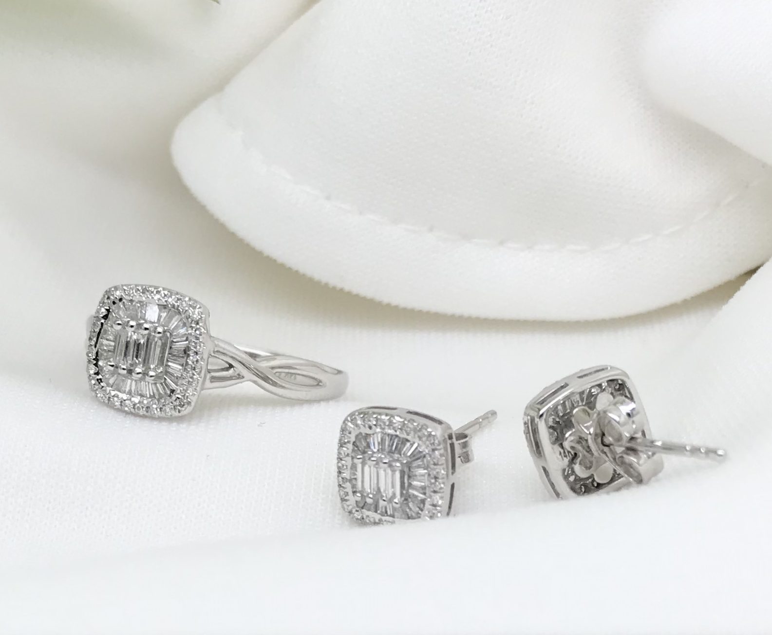 .55 CTW Diamond Ring and Earrings Set 14k White Gold JS55