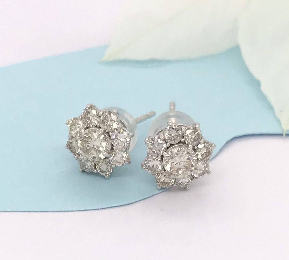 .80 CTW Diamond Earrings 18k White Gold E355