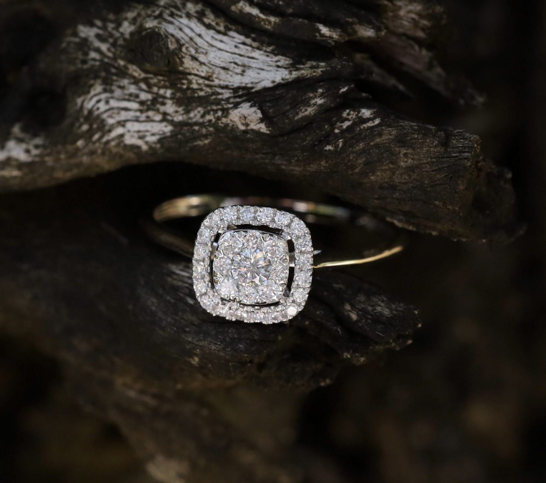 .30 CTW Diamond Engagement Ring 18k White Gold ER623