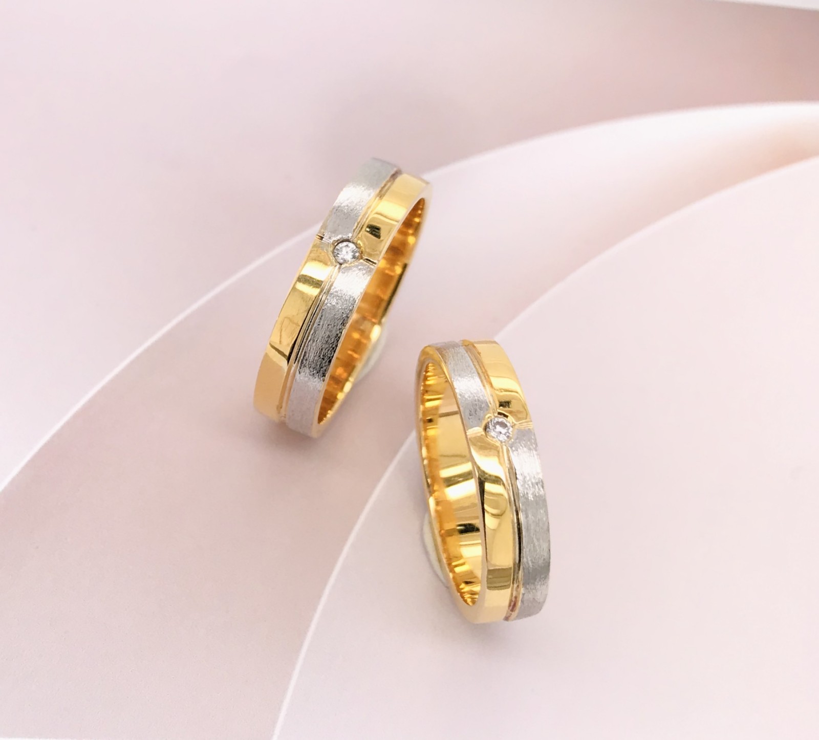 .06 CTW Diamond Wedding Ring 14K Twotone Gold WR05