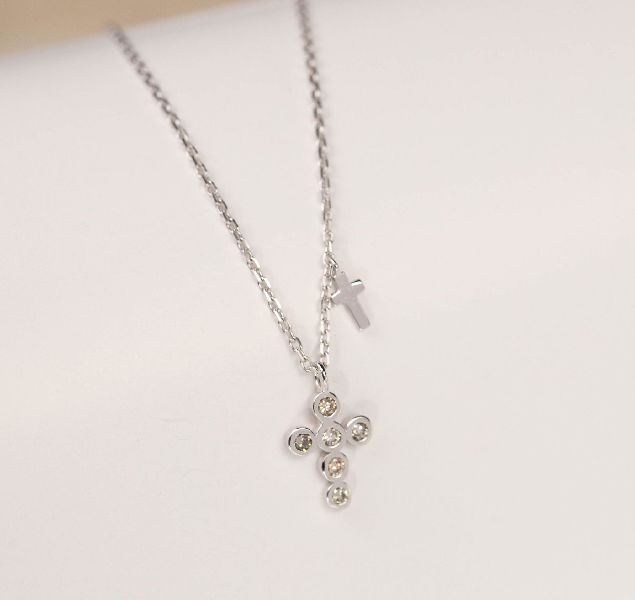 .12 CTW Diamond Cross Necklace 18k White Gold N181W