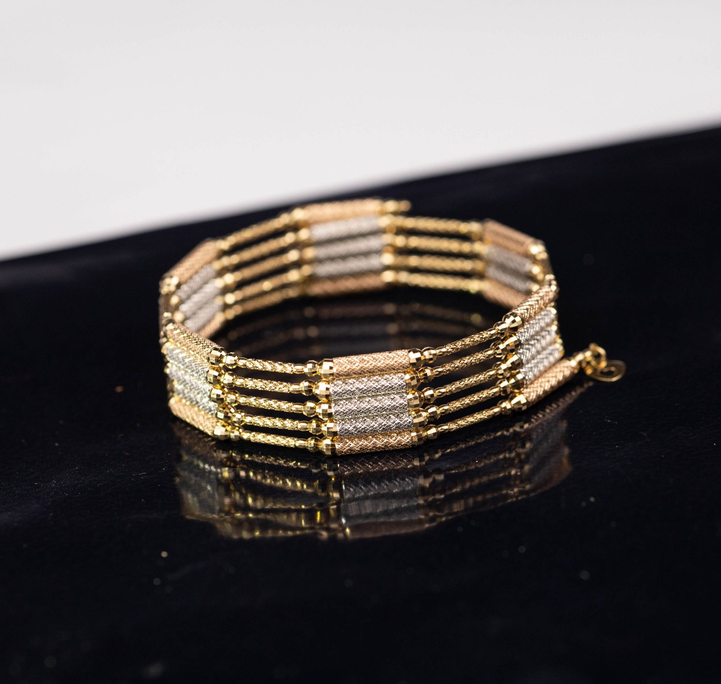 2-Way Magnet Necklace & Bracelet 18k Tricolor Gold N186