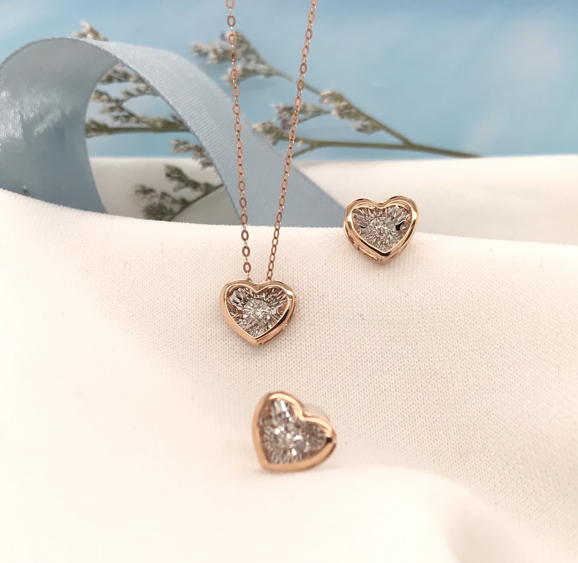 .06 CTW Dancing Diamond Heart Earrings&Necklace Set Twotone Gold DDS02