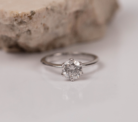 1.04 Carat Diamond Engagement Ring 18k White Gold ER682