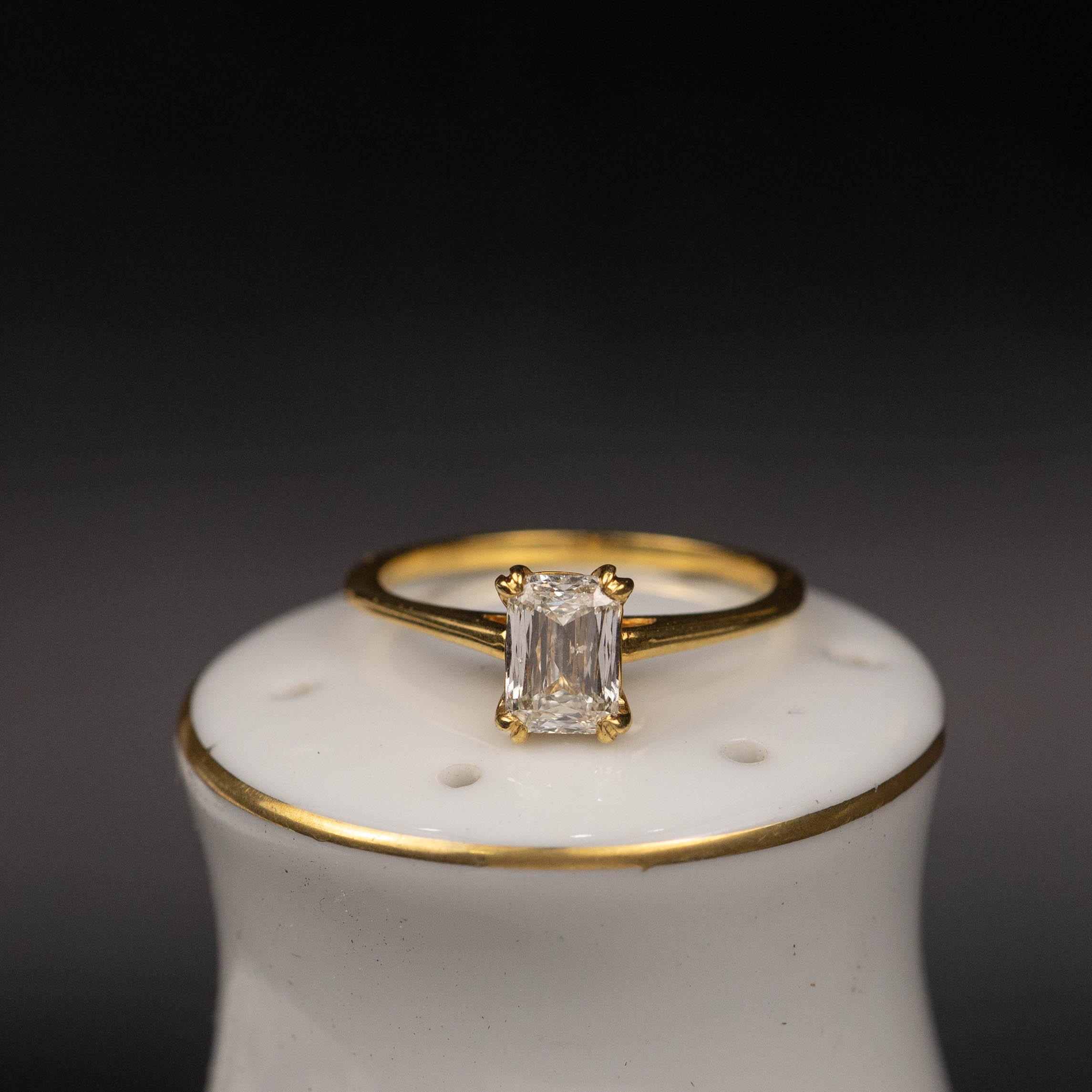 GIA-Certified 1.00 Carat Diamond Engagement Ring 14K Yellow Gold ER641
