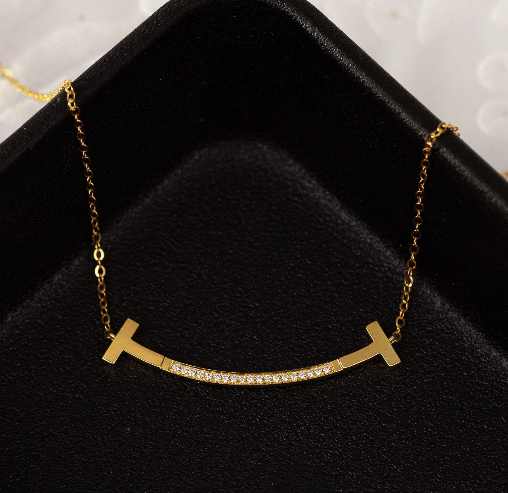 .051 CTW Diamond Smiley Necklace 18k Yellow Gold N165Y