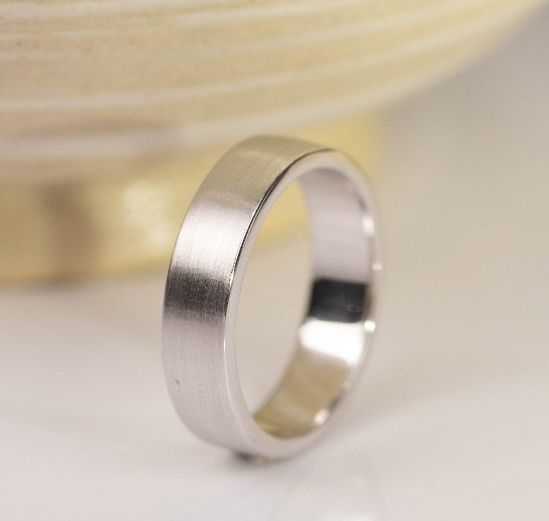 Men’s Wedding Ring 14k White Gold WR270