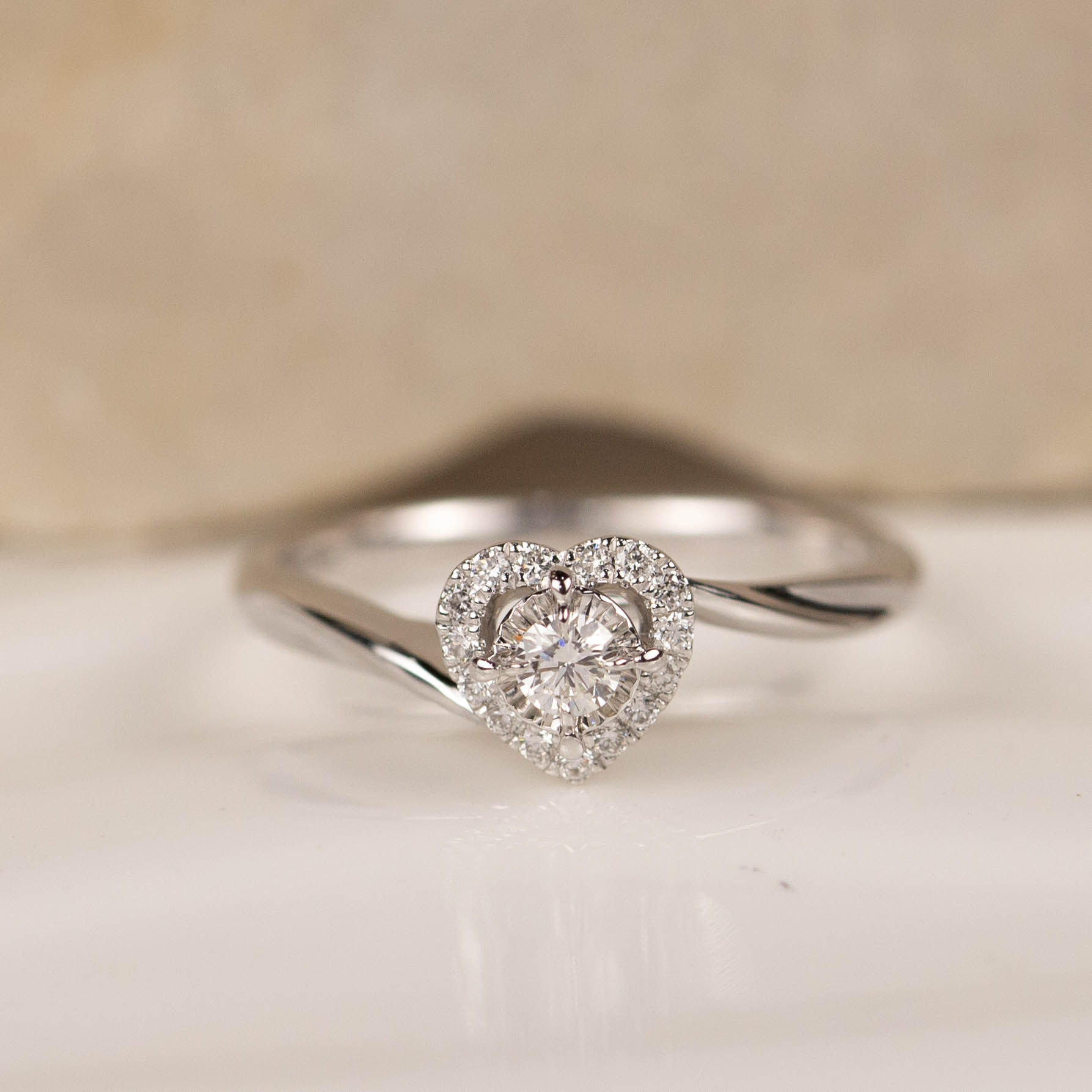 .161 CTW Diamond Engagement Ring 18k White Gold ER729