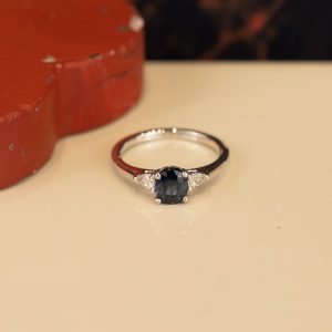 1.098 Carat Blue Sapphire w/.18 CTW Diamond Ring 18k White Gold R309
