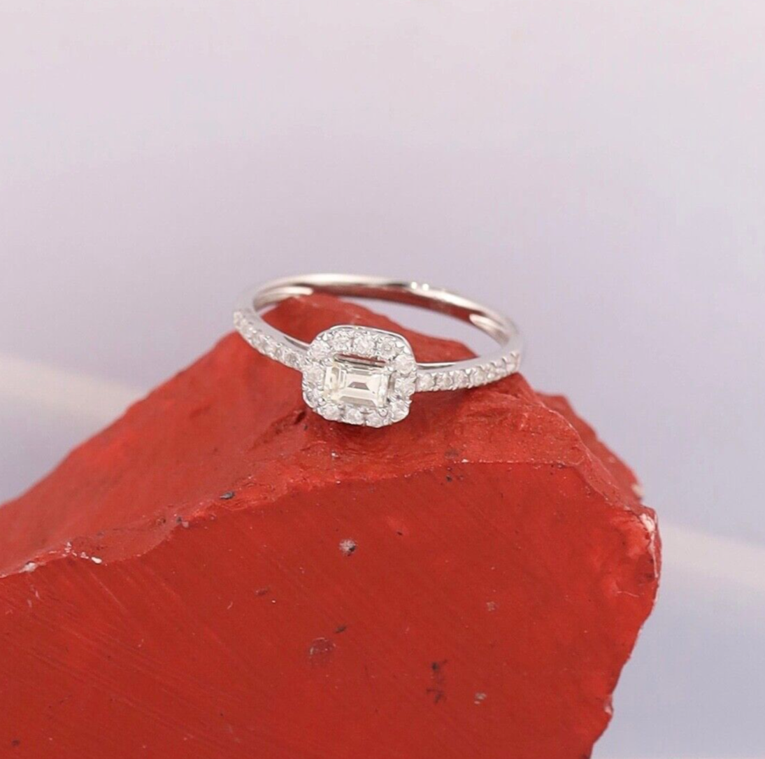 .48 CTW Diamond Engagement Ring 18K White Gold ER092