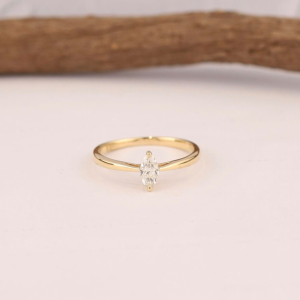 .30 Carat Diamond Engagement Ring 18K Yellow Gold ER0101
