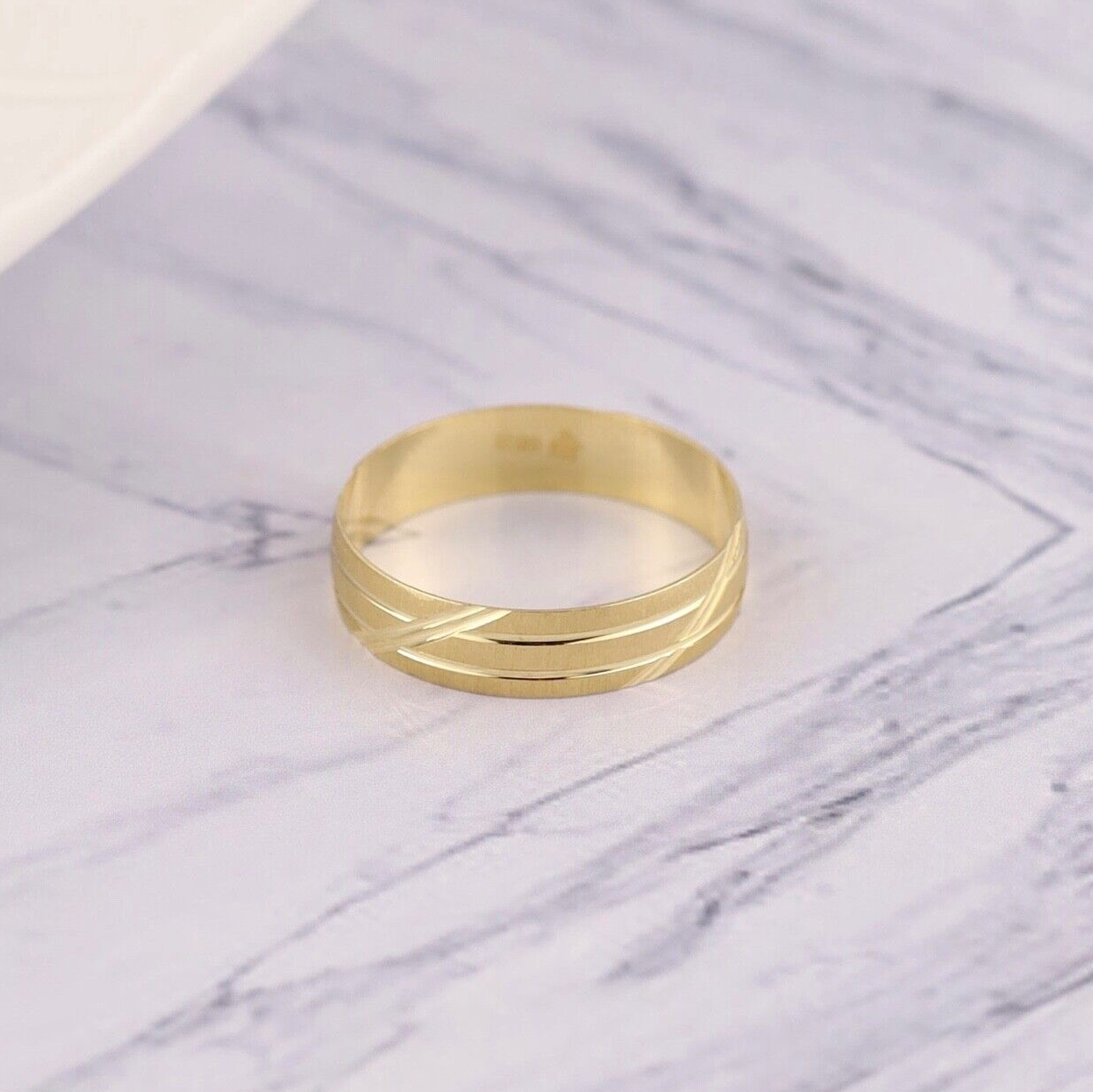 Men's Wedding Ring 18k Yellow Gold WR389-3