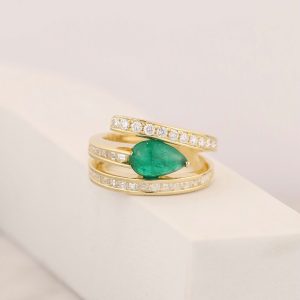 1.355 Carat Emerald w/1.35 CTW Diamond Ring 18k Yellow Gold R331-YG