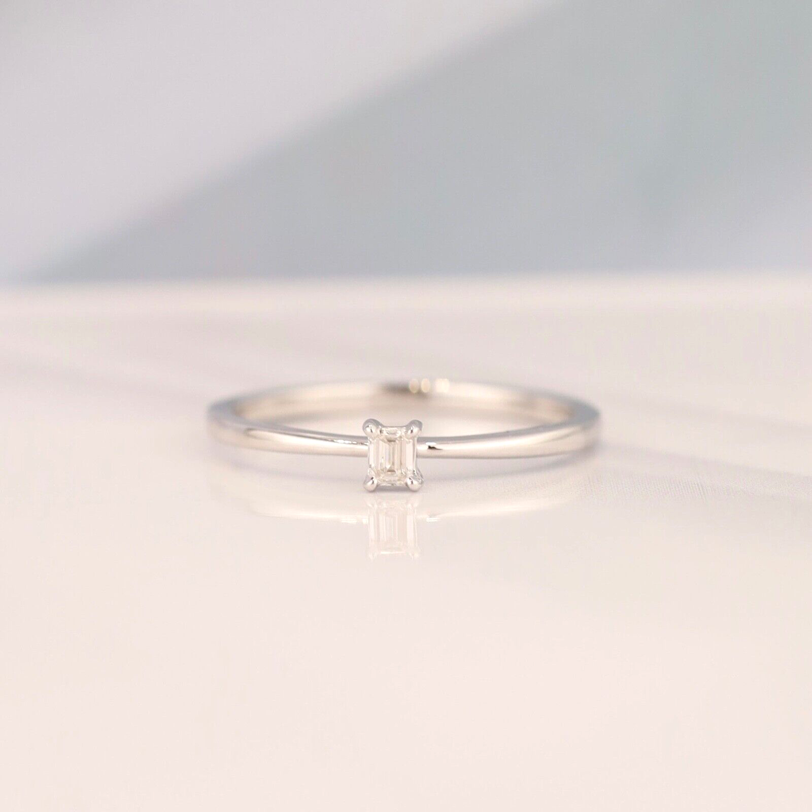 .08 Carat Diamond Engagement Ring 18k White Gold ER0260-WG