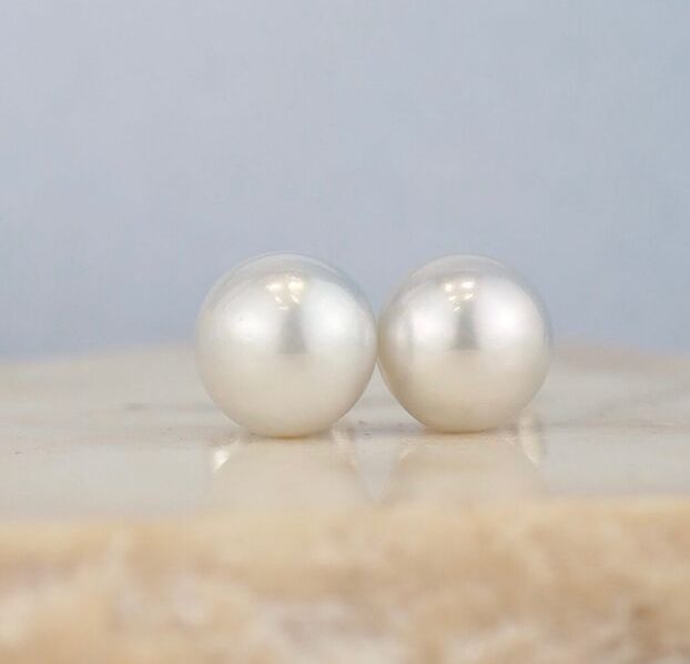 8.6 mm & 8.9 mm South Sea Pearl Stud Earrings 18K White Gold E095-2 WG