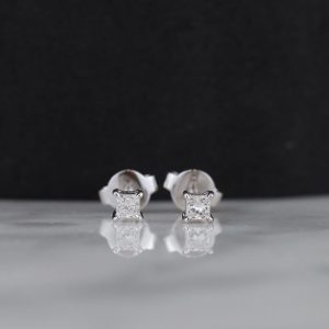 .30 Carat Diamond Stud Earrings 18K White Gold E073-1 WG