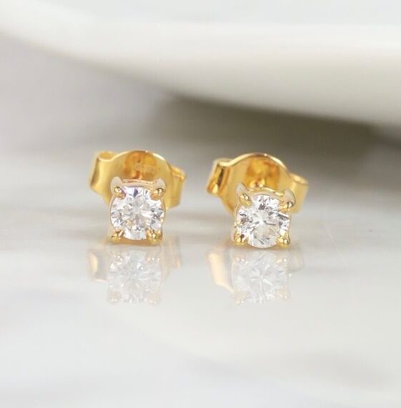 .32 CTW Diamond Stud Earrings 18K Yellow Gold E0126-YG