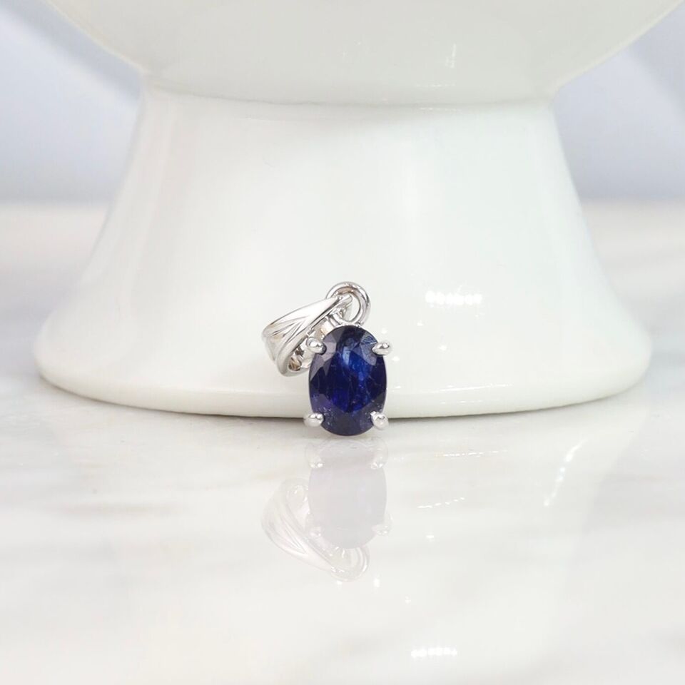 1.01 Carat Blue Sapphire Pendant 18K White Gold JS231P-WG