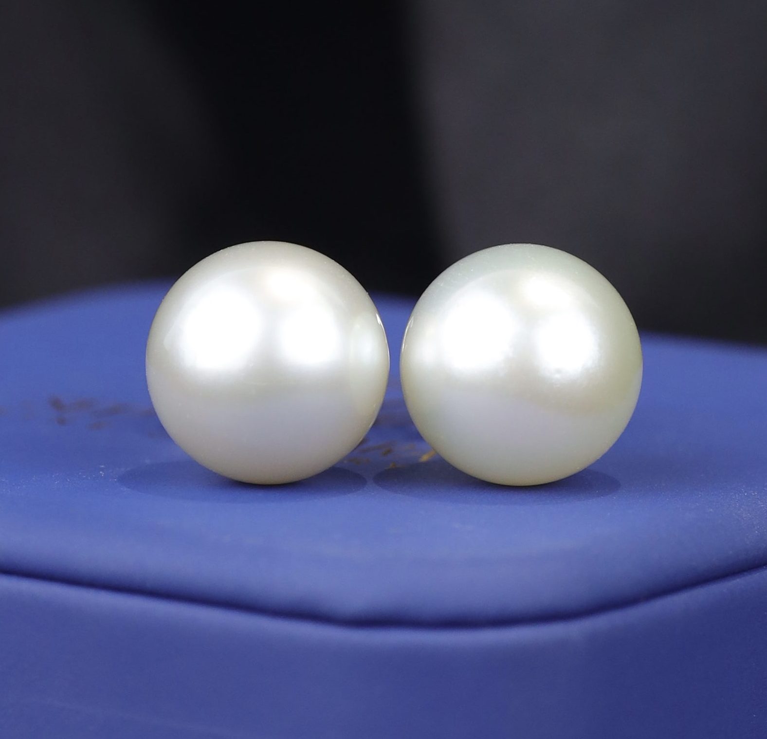 13.1mm&13.2mm South Sea Pearl Stud Earrings 14K White Gold E0158-1-WG