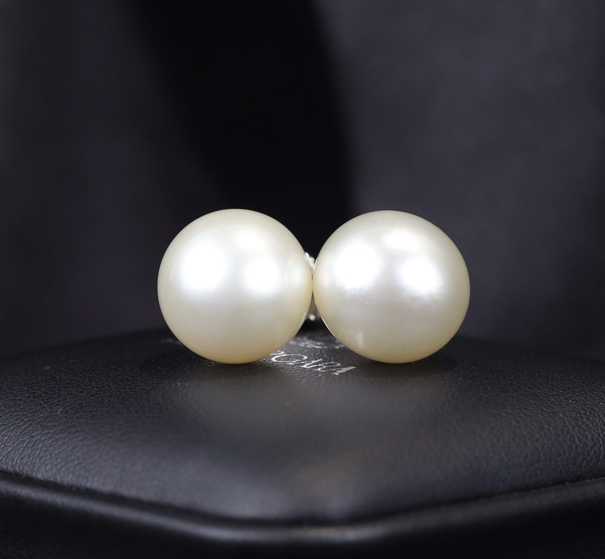 13.5mm&13.7mm South Sea Pearl Stud Earrings 14K White Gold E0158-2-WG