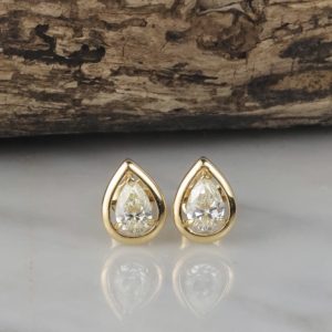 .60 CTW Diamond Stud Earrings 18K Yellow Gold E0242-YG