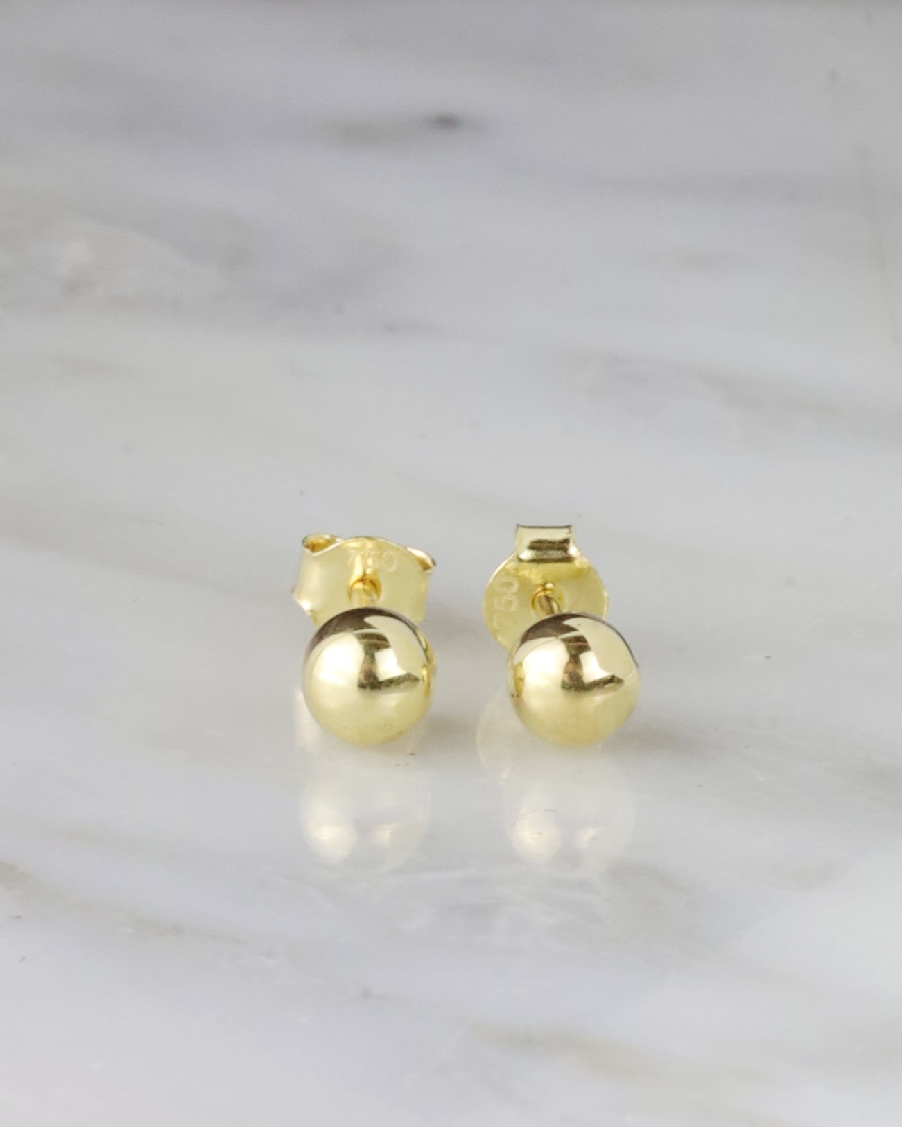 18K Yellow Gold Stud Earrings ME01-3 YG