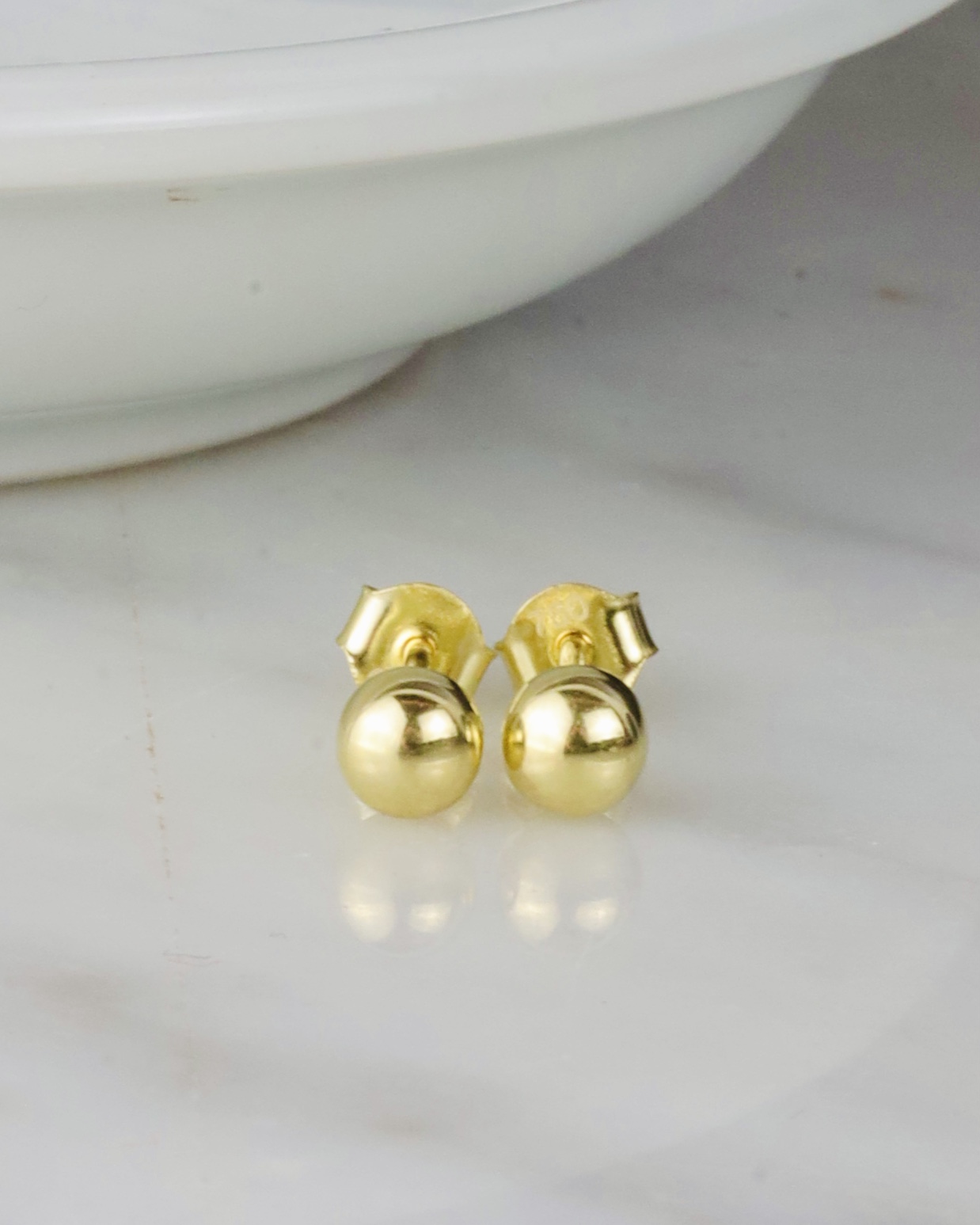 18K Yellow Gold Stud Earrings ME01-4 YG